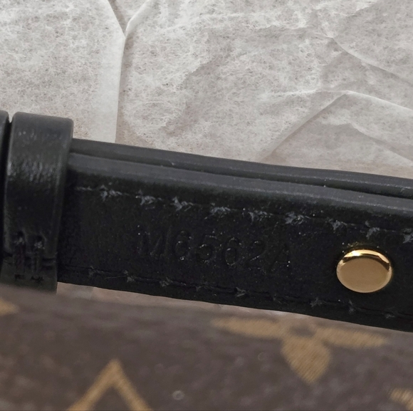 NWOT Rare LOUIS VUITTON Monogram Canvas Party Wristband Pouch - Picture 7 of 7